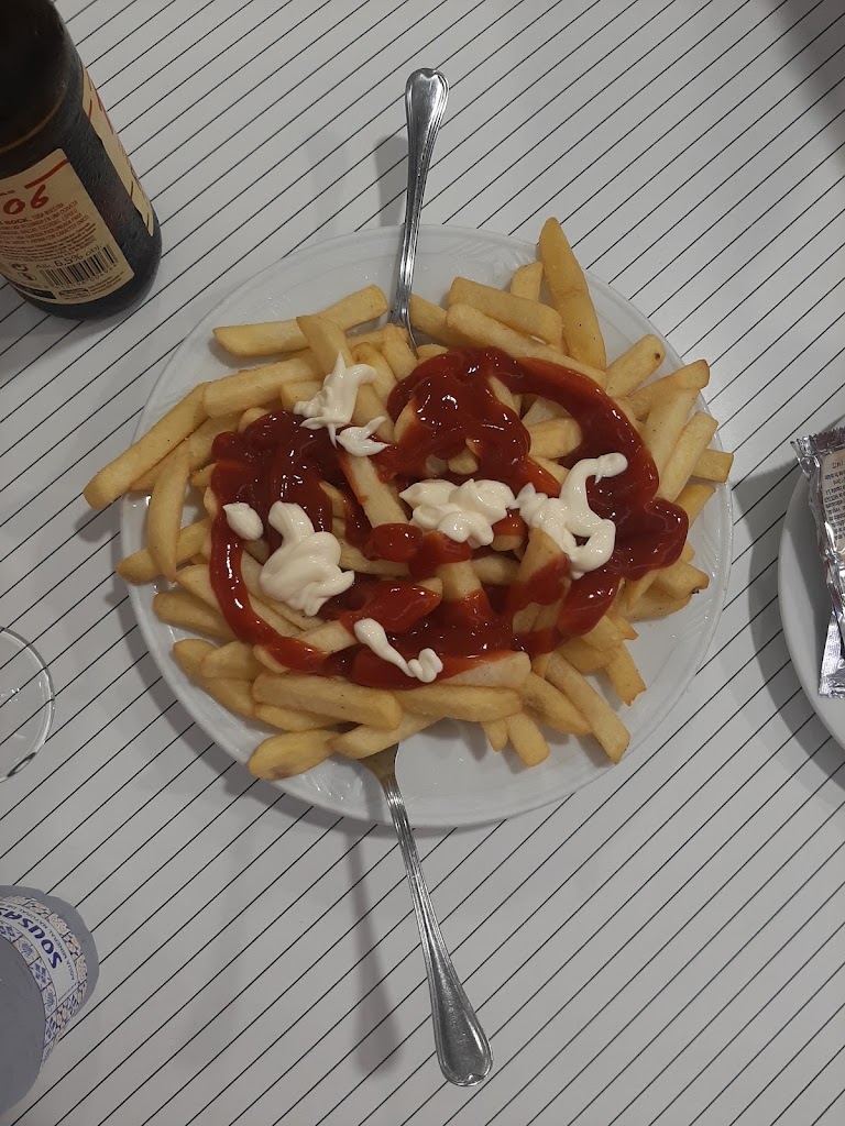 Restaurante Freiduria Condal — Comida y bebida