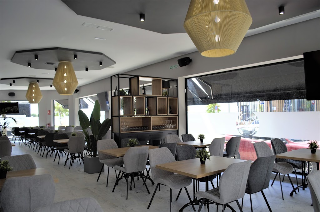 La Cava Cerveceria & Vinoteca