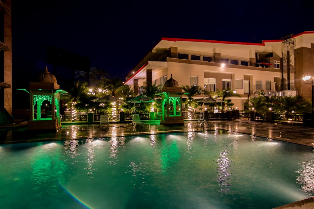 Dhauladhar Heights Resort
