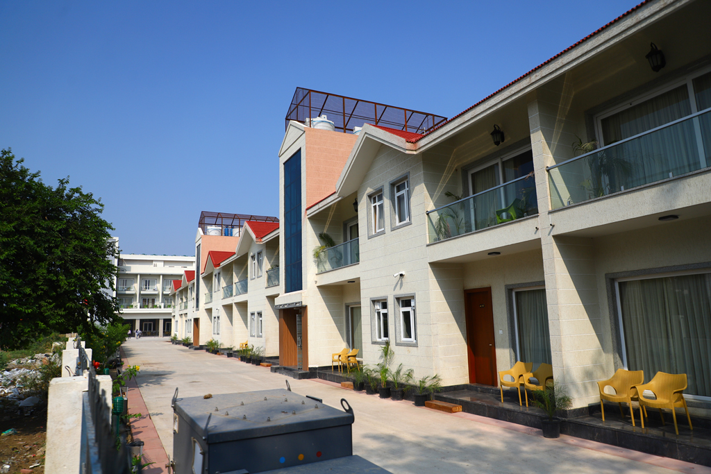 Hotel Mukut Mani