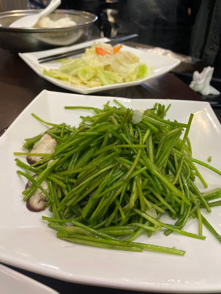 前 貨櫃屋台灣料理-花蓮 人氣必吃中式熱炒 在地特色宵夜美食 團體合菜 聚餐小酌 燒烤火鍋 海鮮餐廳 平價推薦 的照片