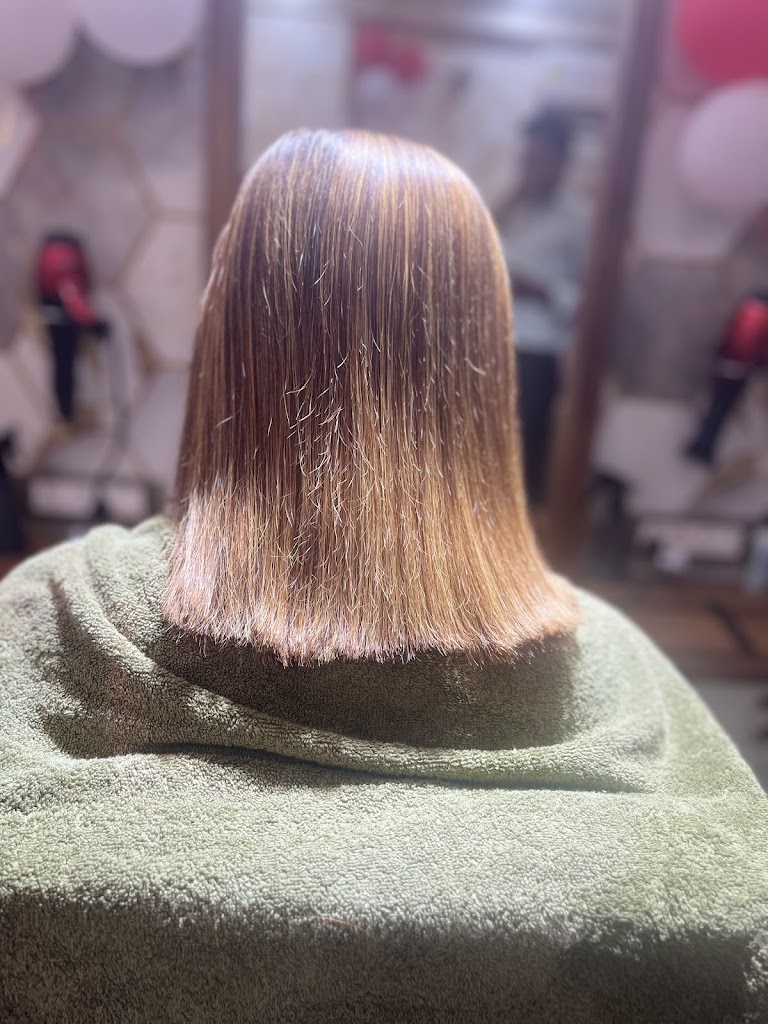 Rrenew Beauty Salon And Academy