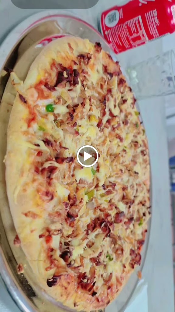 Ibi Doner Kedab Y Pizzeria — Comida y bebida