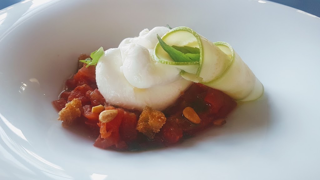 Restaurante Rafael — Comida y bebida