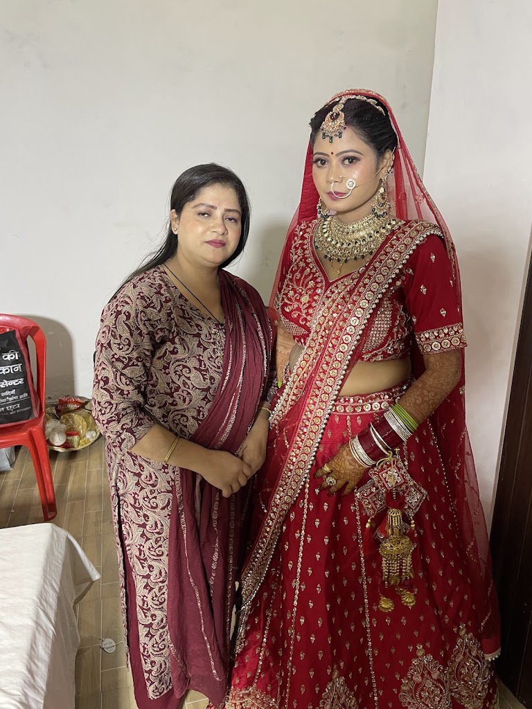 Kavita Beauty Parlour