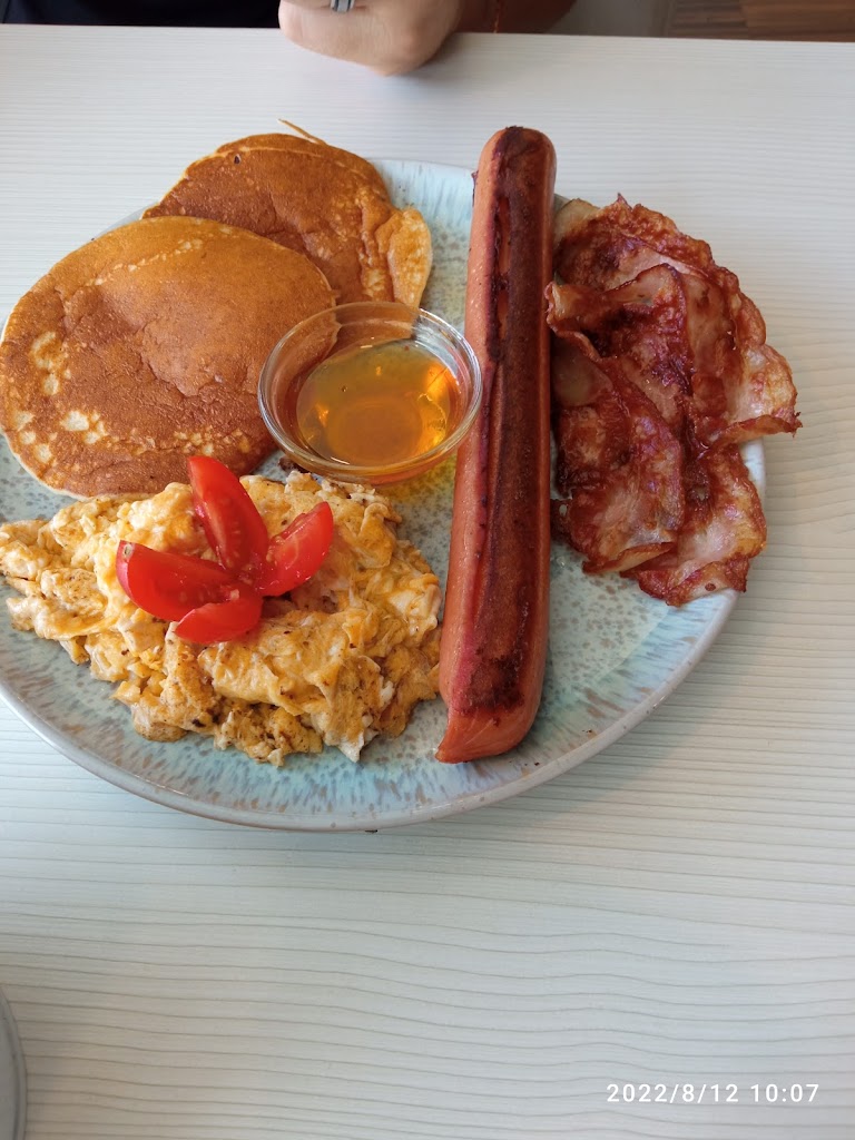 SUPREMA BRUNCH — Comida y bebida