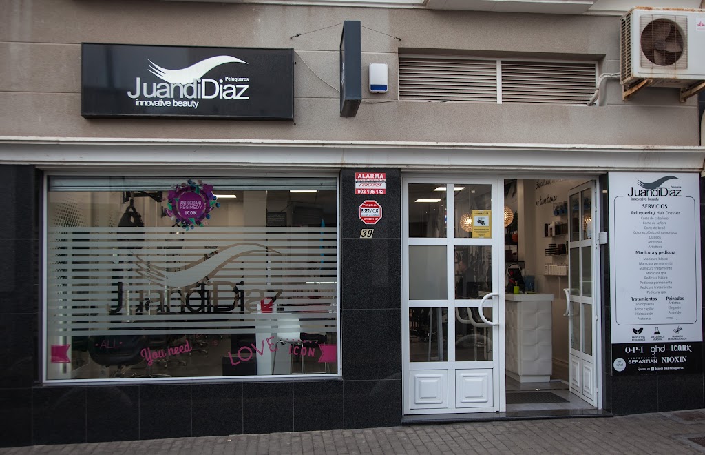 JuandiDiaz Peluqueros — Exterior