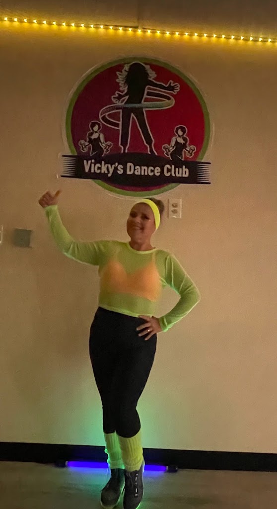  Vicky's Dance Club