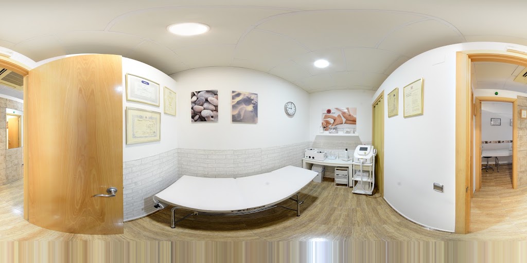 OASIS Hair & Beauty Salon (peluqueria y estetica) Mataro — Street View y 360deg