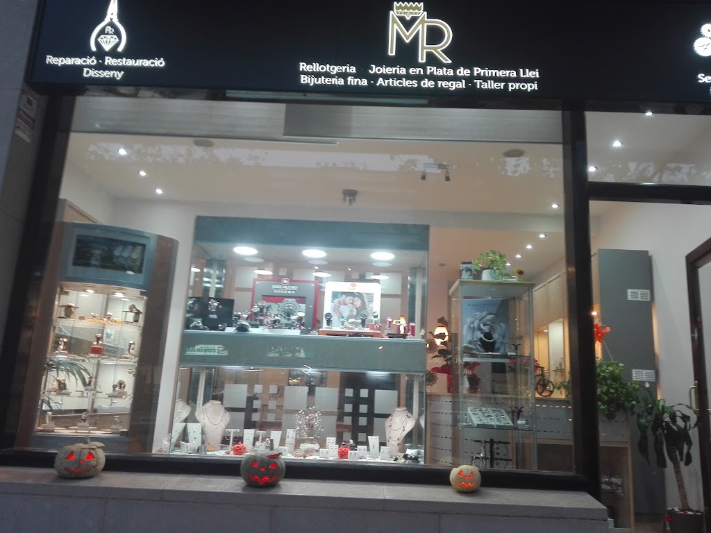 MR Relojeria, Joyeria. Plata 1era. De Ley. .TALLER PROPIO Reparacion de Relojes y Joyas.