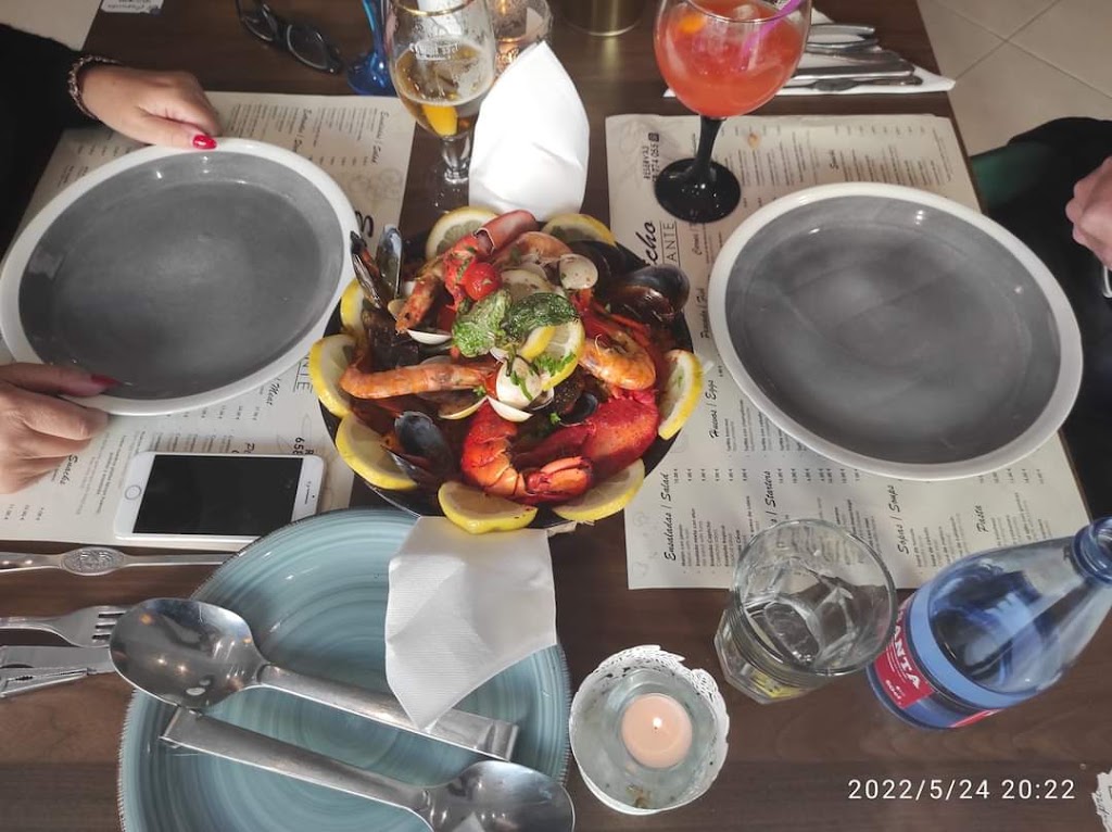 Restaurante El capricho nerja — Comida y bebida