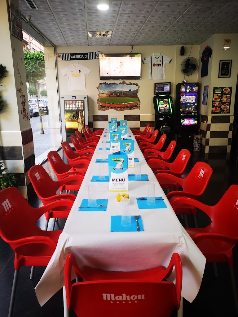 Cafeteria "Que Bo" — Ambiente