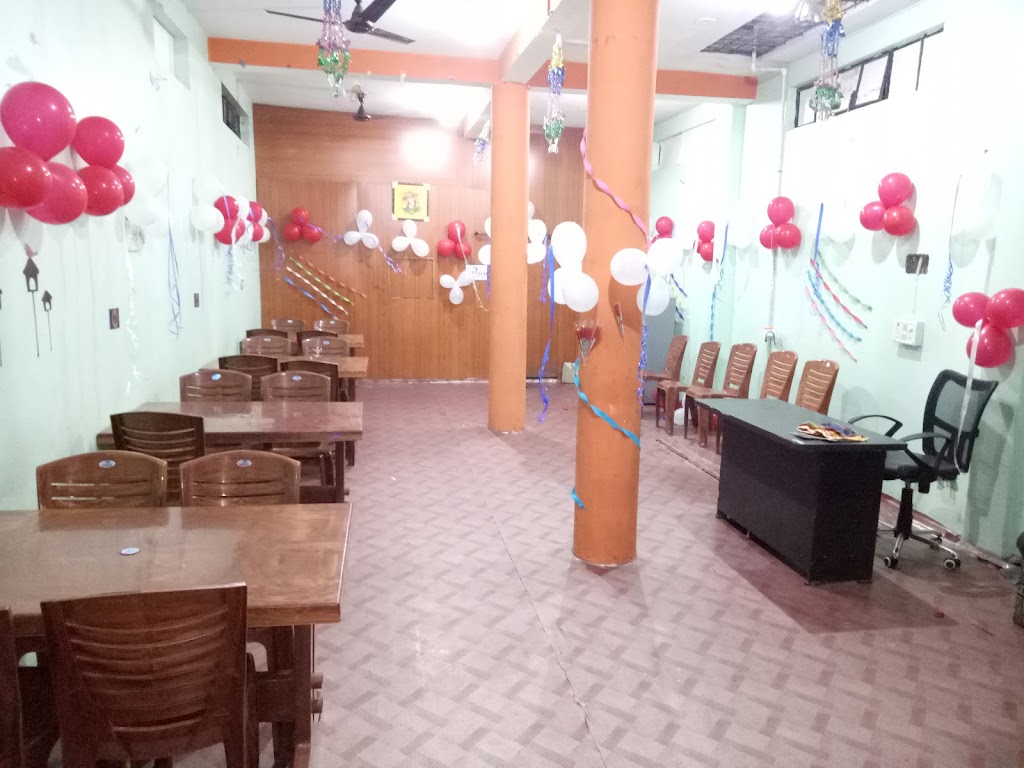 Shahi Tadka Fast Food And Restaurent