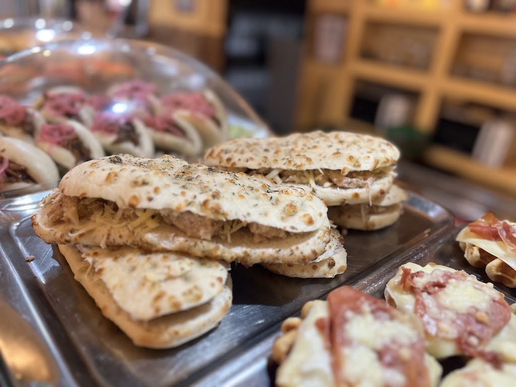 Taperia el Rincon de Rosi — Comida y bebida
