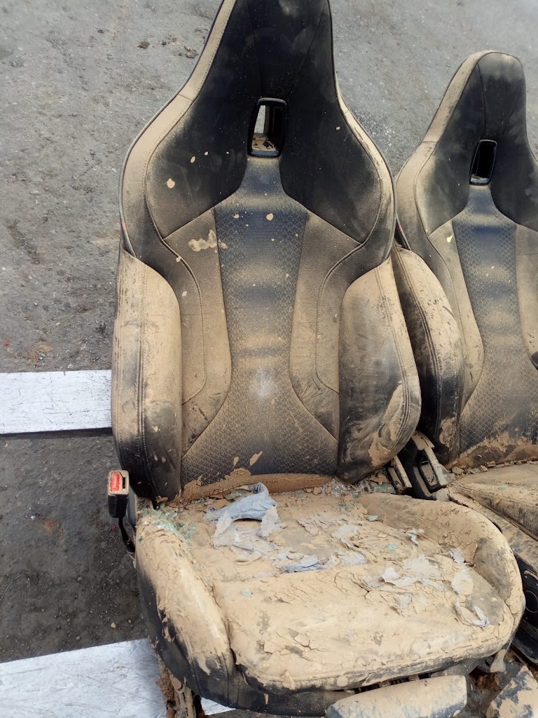 Lavado A Mano Especializados En Tapicerias Pipo's