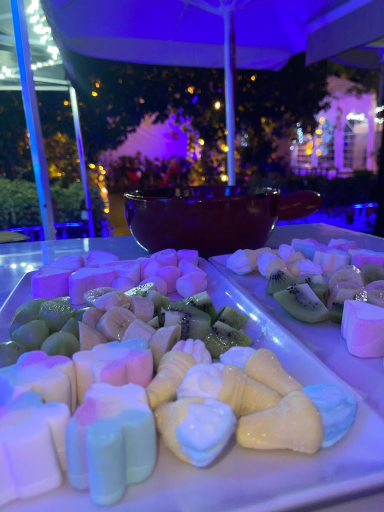 Terraza Las Palmeras — Comida y bebida