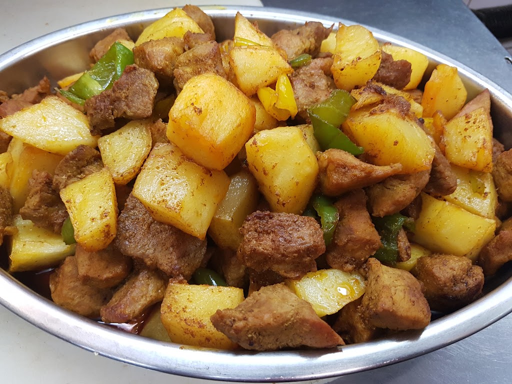 Cerveceria La Loma by Arturo's — Comida y bebida