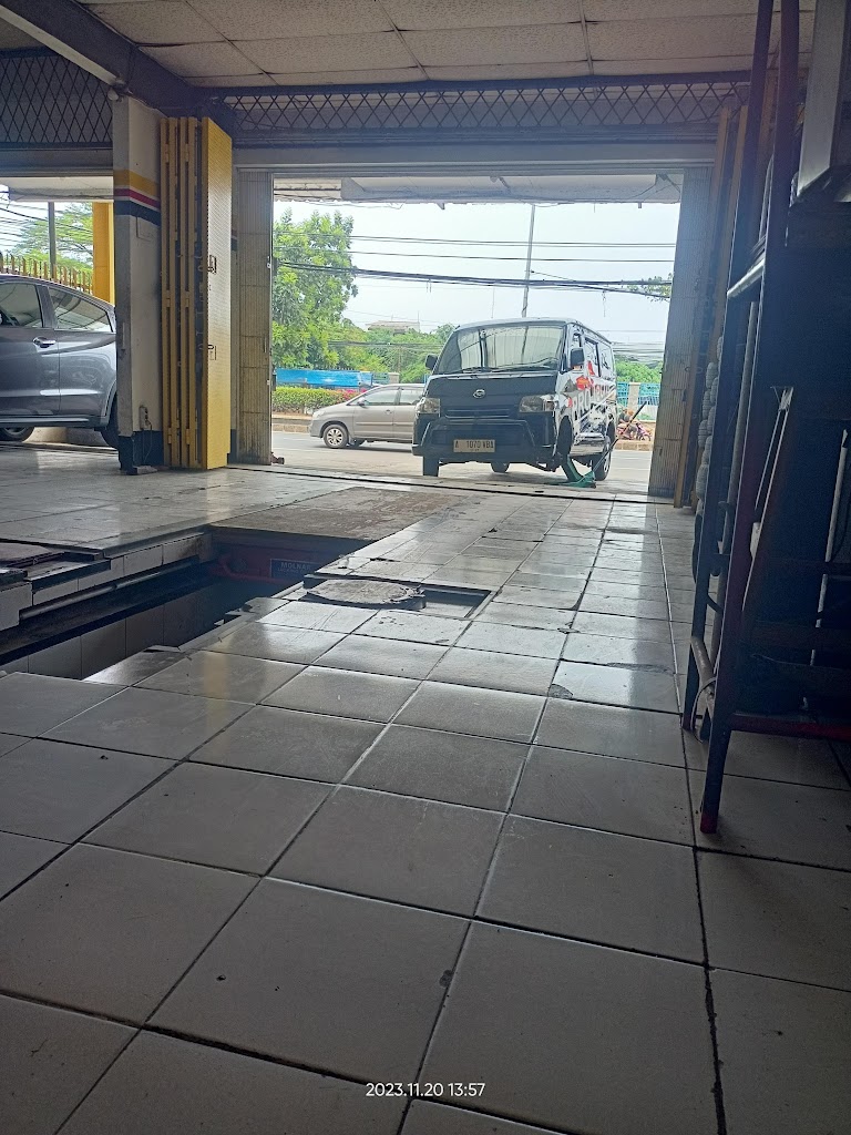 Auto Ban Serpong