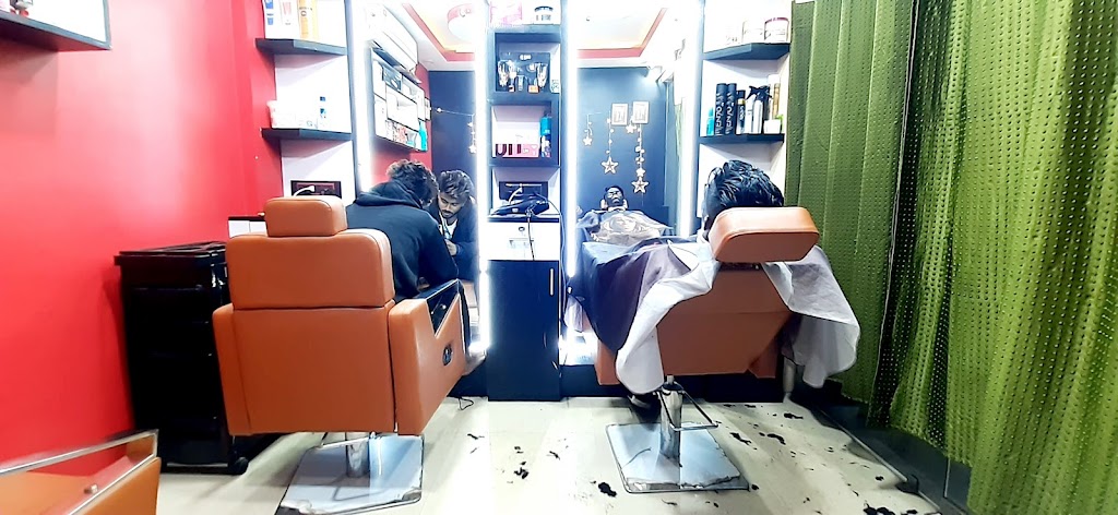 Golden Unisex Salon
