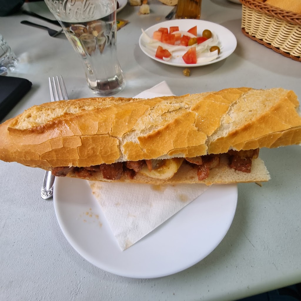 Bar Miju — Comida y bebida