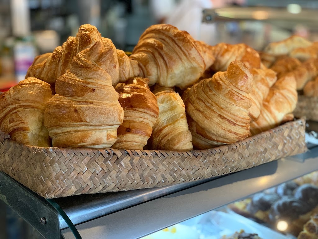 Cafeteria La Media Luna — Comida y bebida