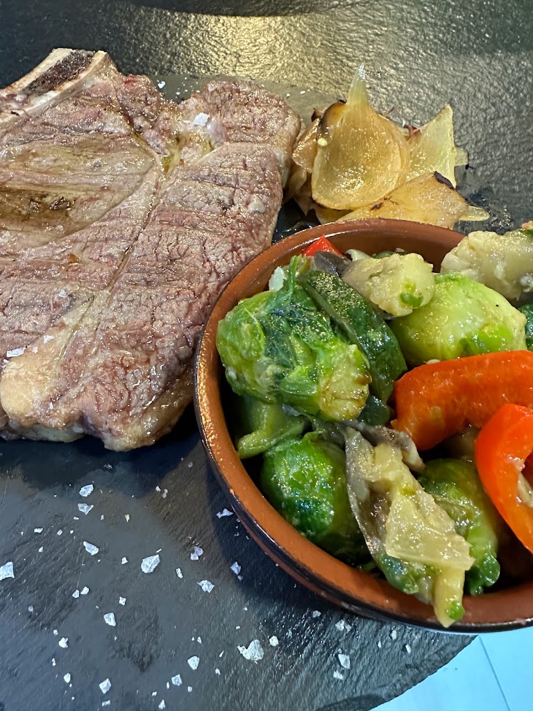 Combina't — Comida y bebida