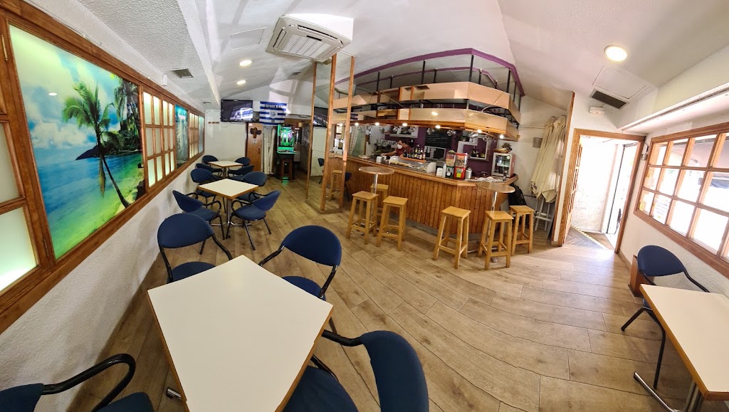 Cafe-Bar "Libra" — Ambiente