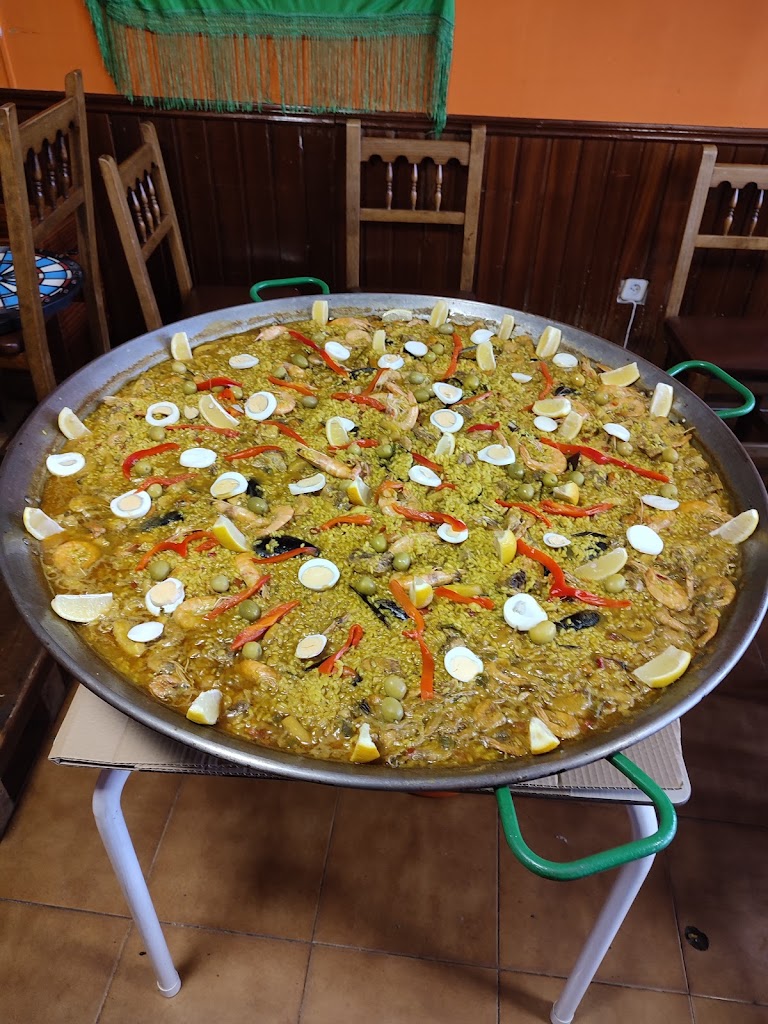 Cafeteria Karibia Cerveceria — Comida y bebida