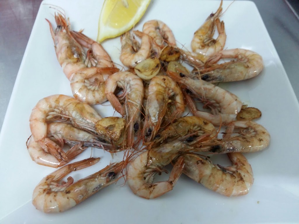 La Nueva Amistad — Comida y bebida