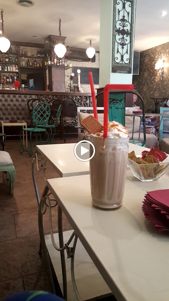 Cafe L'epoque — Videos