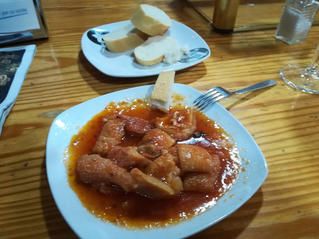 Meson Cambio de Tercio — Comida y bebida