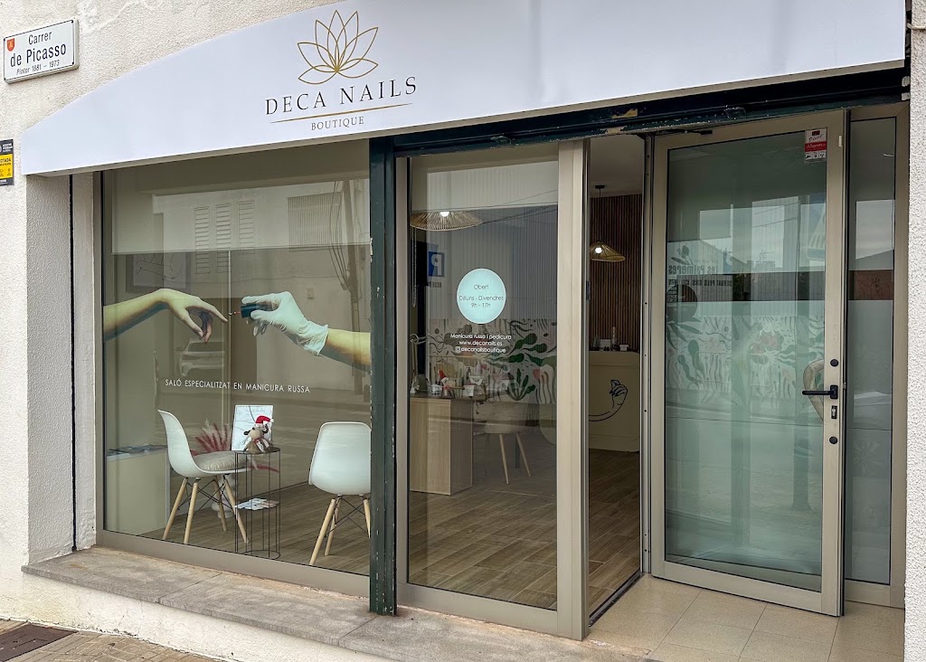 Deca Nails Boutique — Exterior
