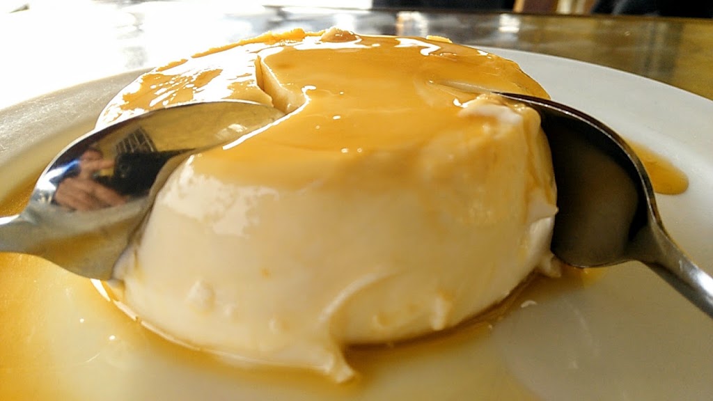 Bar Restaurante A Escola — Flan