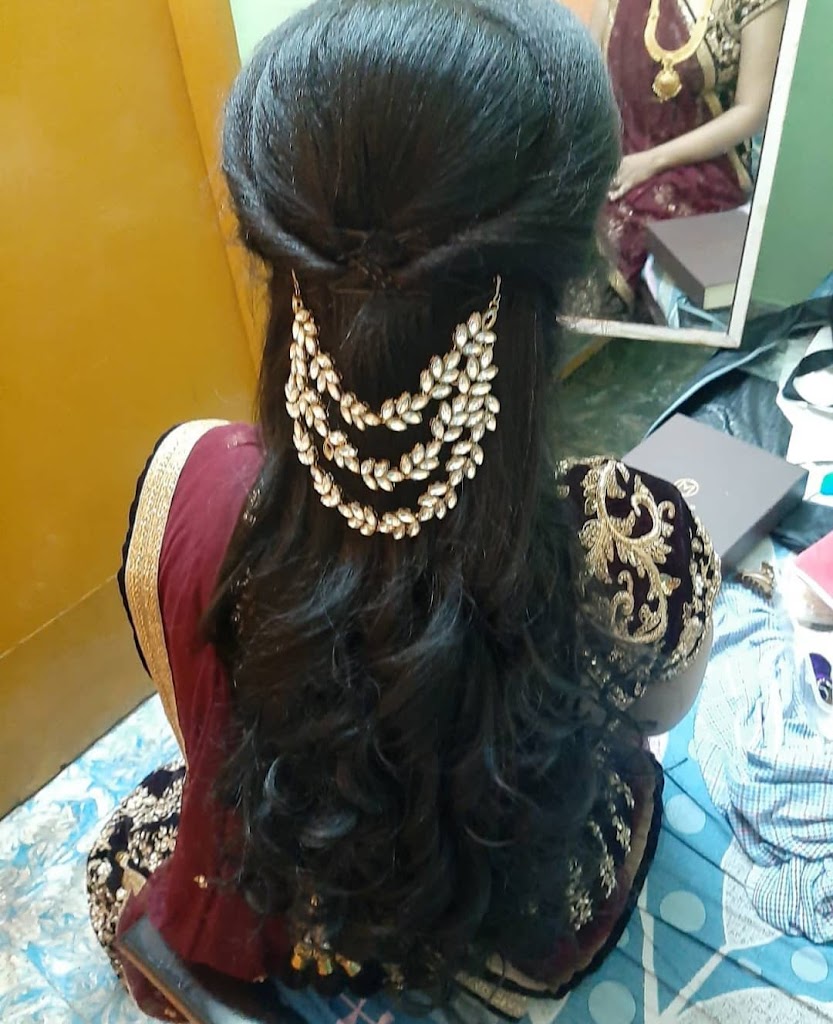 Famous Beauty Parlour