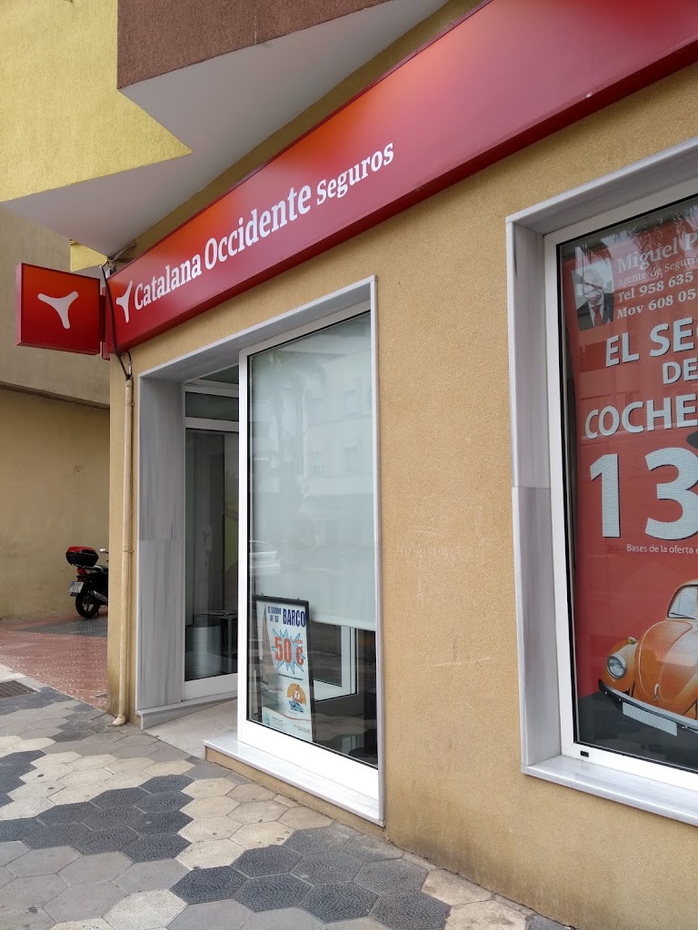 Occident Agencia de Seguros Almunecar — Exterior