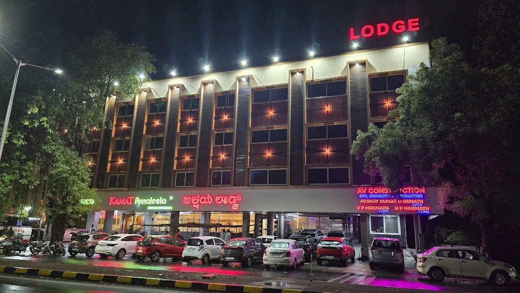 Hotel Akshay