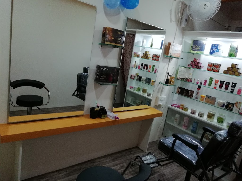 Thiya Herbal Beauty Parlour