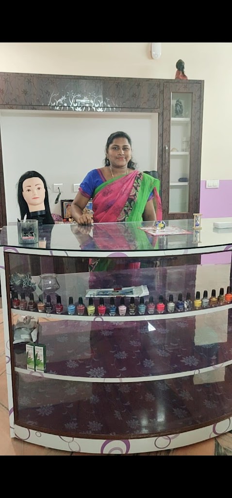 One Look Ladies Beauty Salon