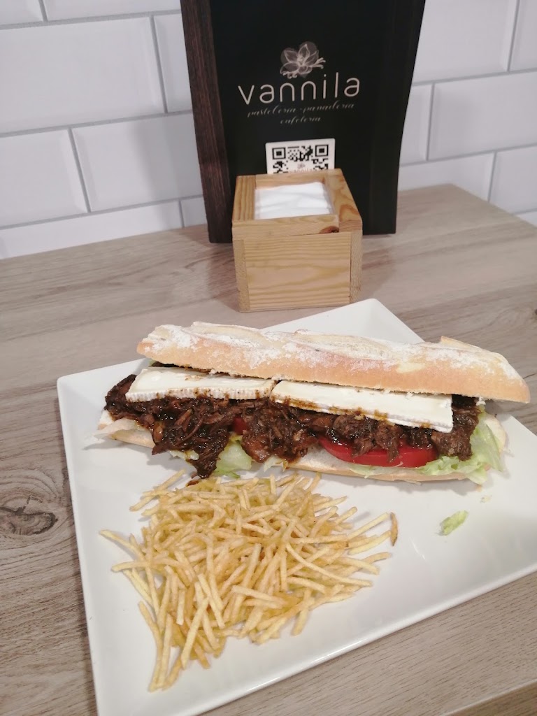Vannila Pasteleria cafeteria — Comida y bebida