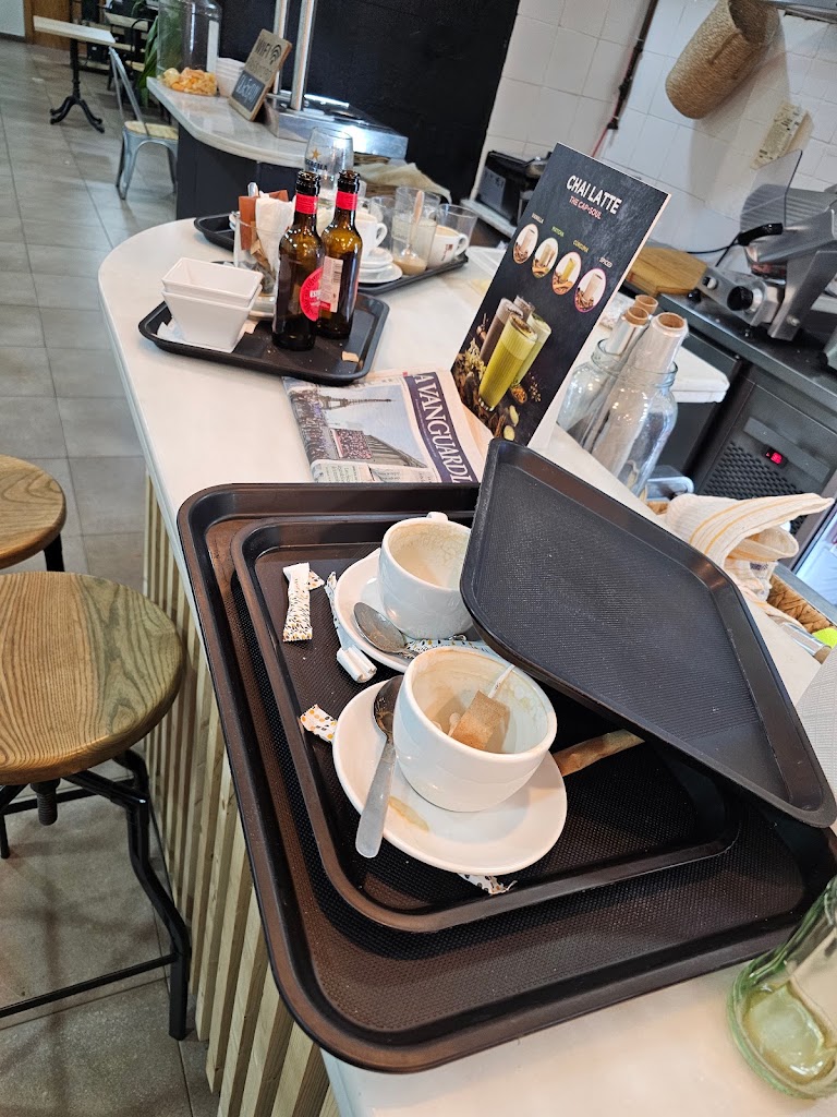 cafeteria Auguri — Cafe
