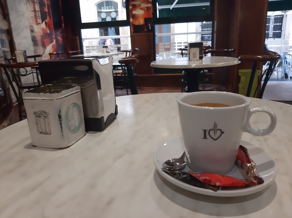 Cafe The Star — Comida y bebida
