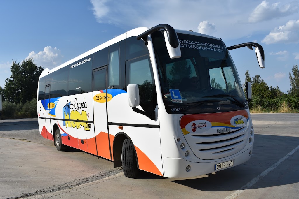 AUTO ESCUELA MORA — Del propietario