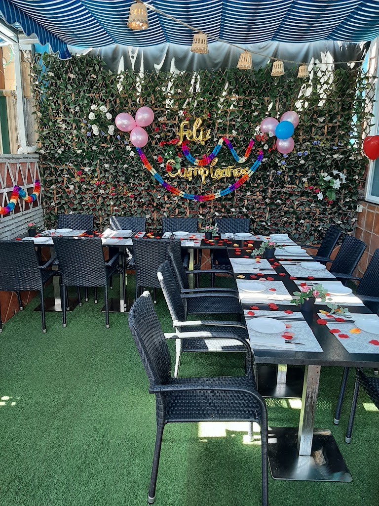 Sherpa Nepalese Indian Restaurant — Ambiente