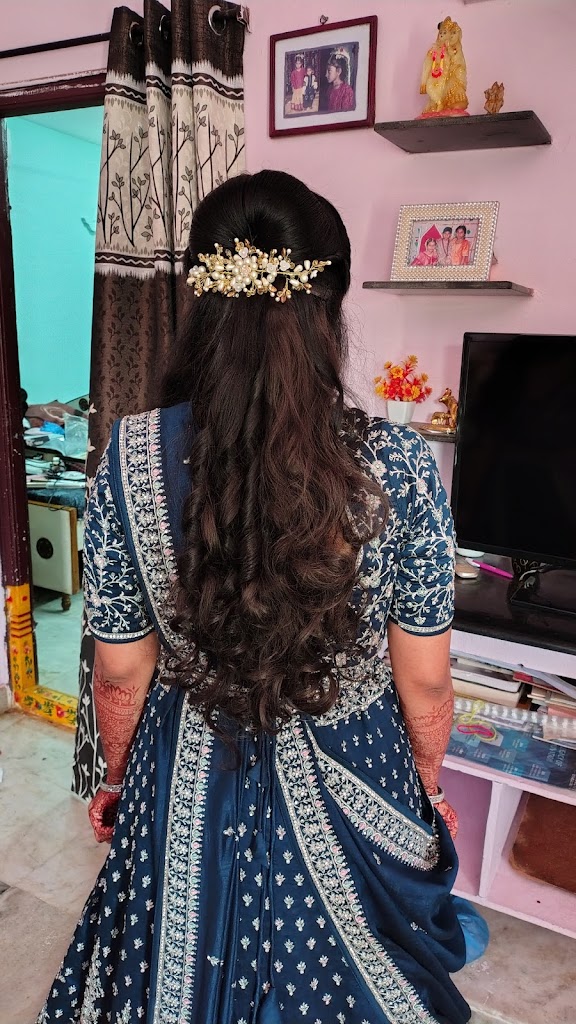 Parvathi Beauty Parlour