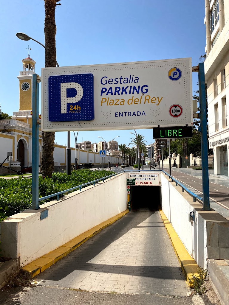 Aparcamiento de la Plaza del Rey
