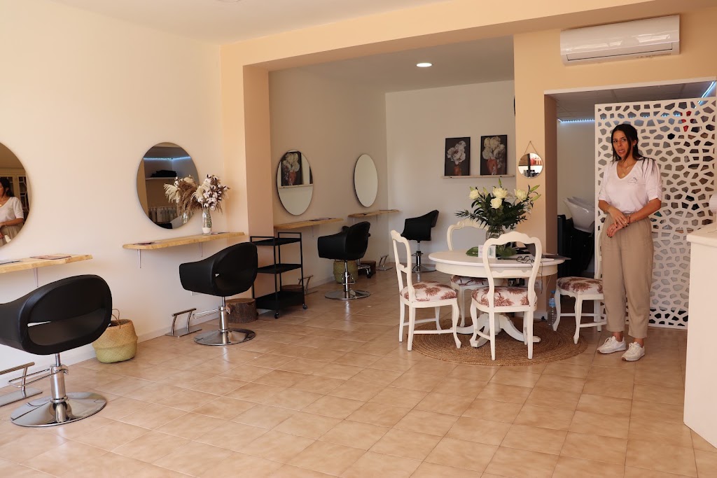 Art Salon peluqueria y maquillaje — Peinado