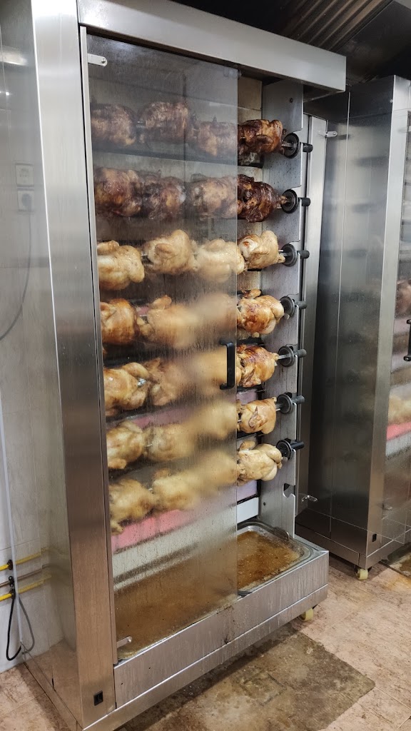 El Pollo Oriolano — Ambiente
