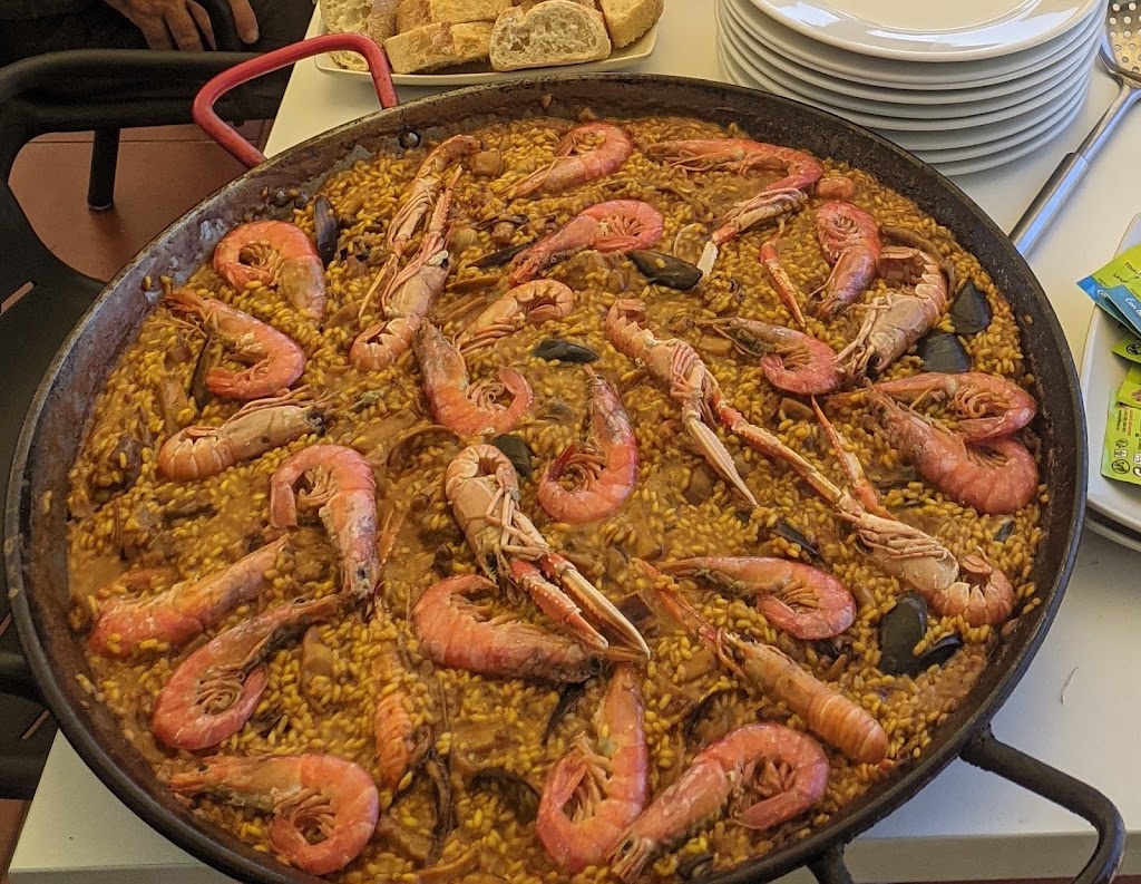 Bar Tapas Vincere — Comida y bebida
