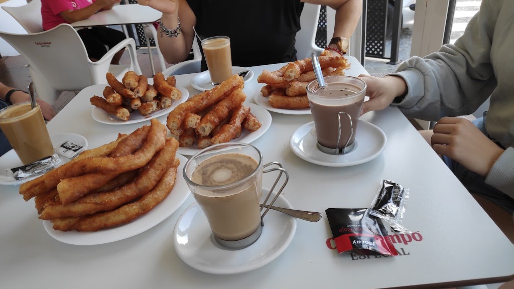 Bar Pata — Comida y bebida