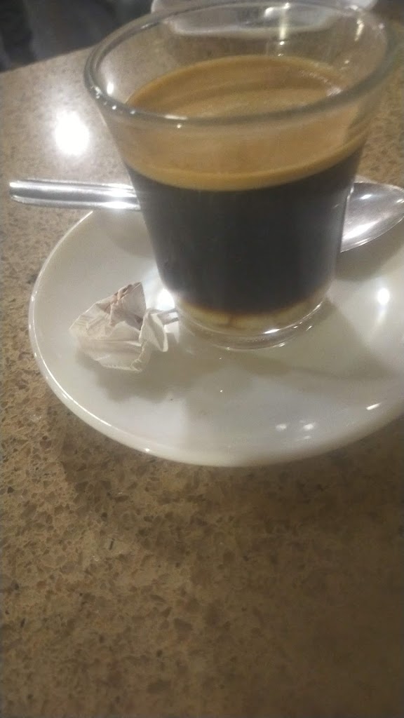 Bar las 5 A — Comida y bebida